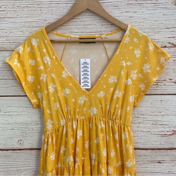 NWT UO Urban Outfitters Julia Tiered Ruffle Frock Mini
Dress in Yellow Sz M - Picture 7 of 16